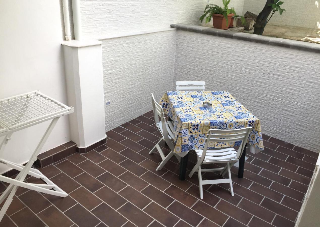 Ugento Dimora Bed & Breakfast Bagian luar foto