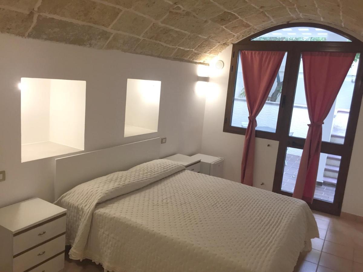 Ugento Dimora Bed & Breakfast Bagian luar foto